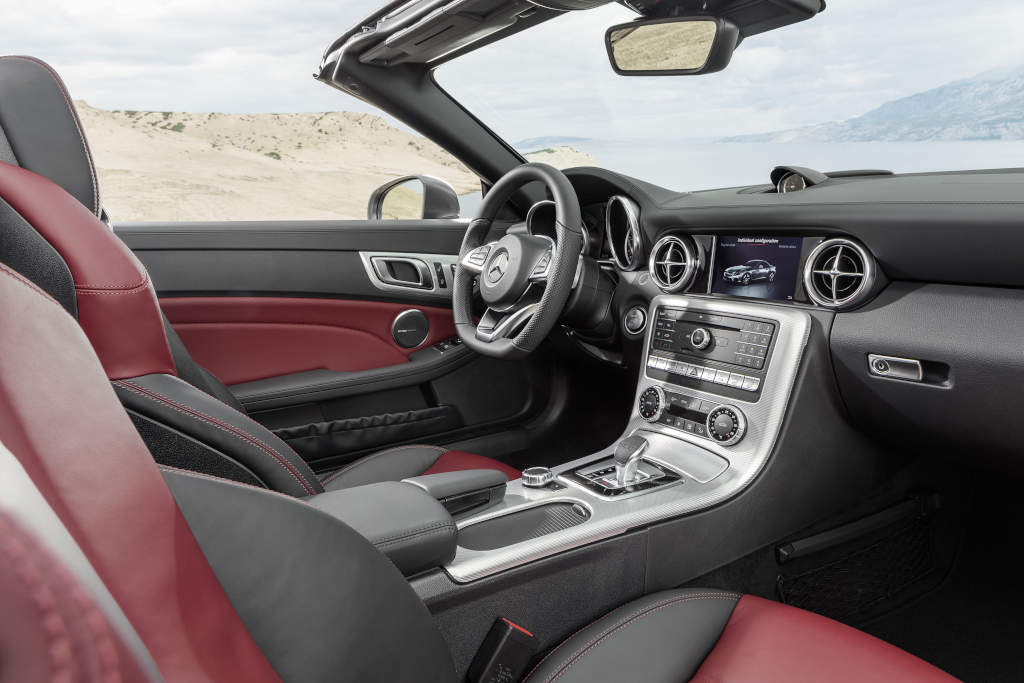 Mercedes-Benz SLC 300, Interieur, bengalrot/schwarz Mercedes-Benz SLC 300, interior, bengal red/black